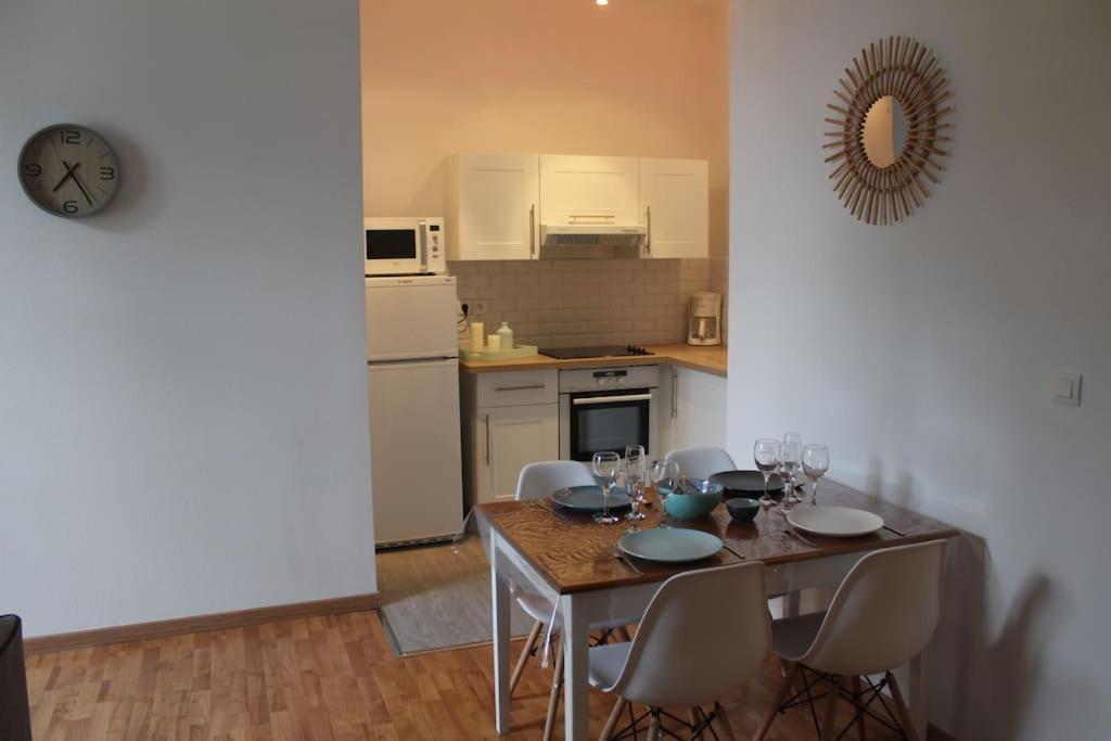 Appartement Calme Proche De La Loire Сомюр Екстериор снимка